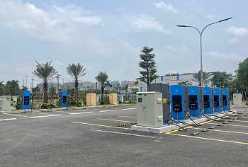  Hệ thống trạm sạc xe điện 